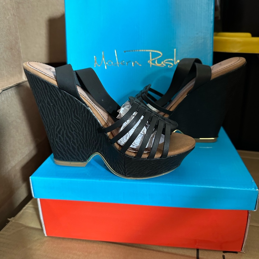 Modern Rush Womens Ibiza Wedge Heels New In Box